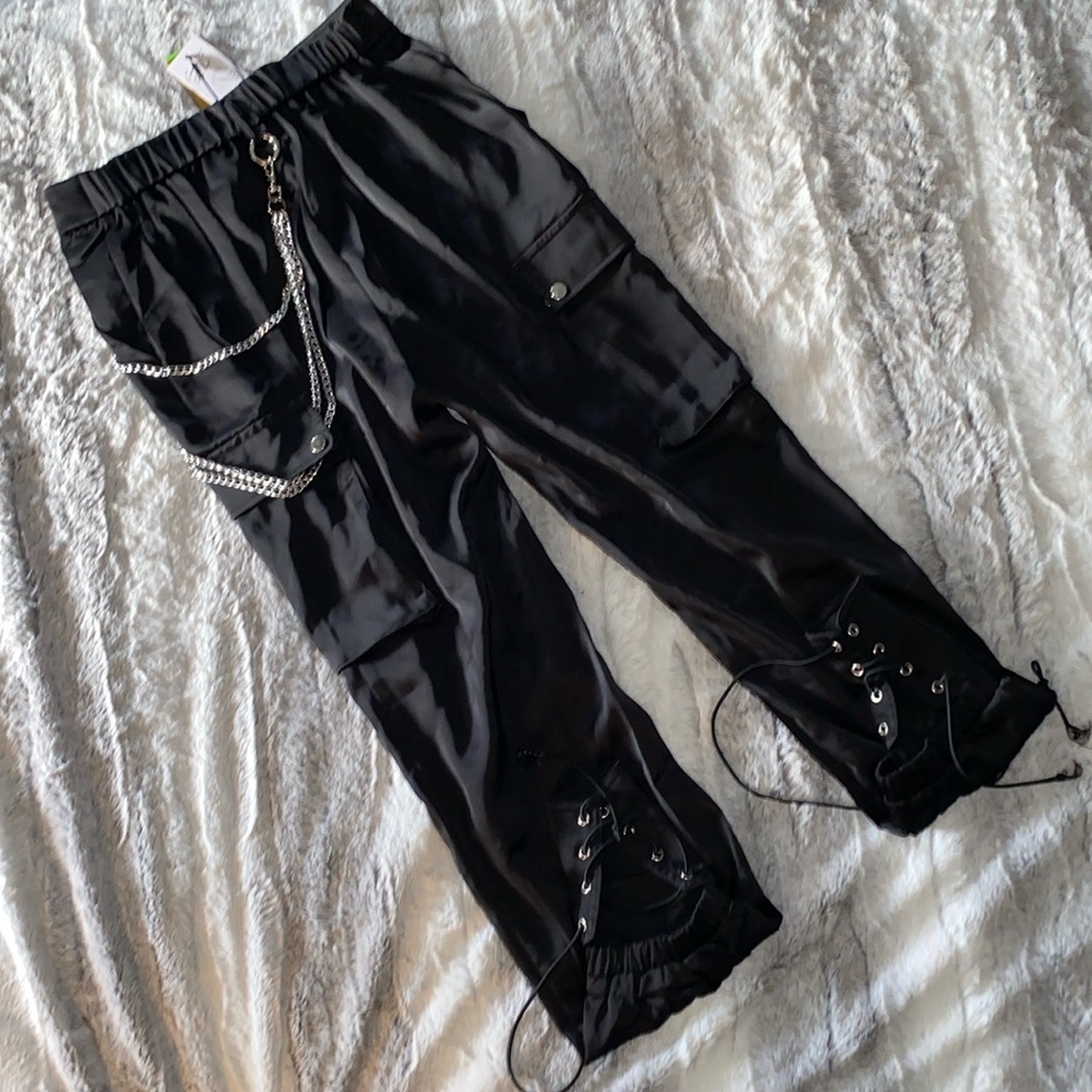 (NWT) Satin Style Cargo Pants w/chain accent